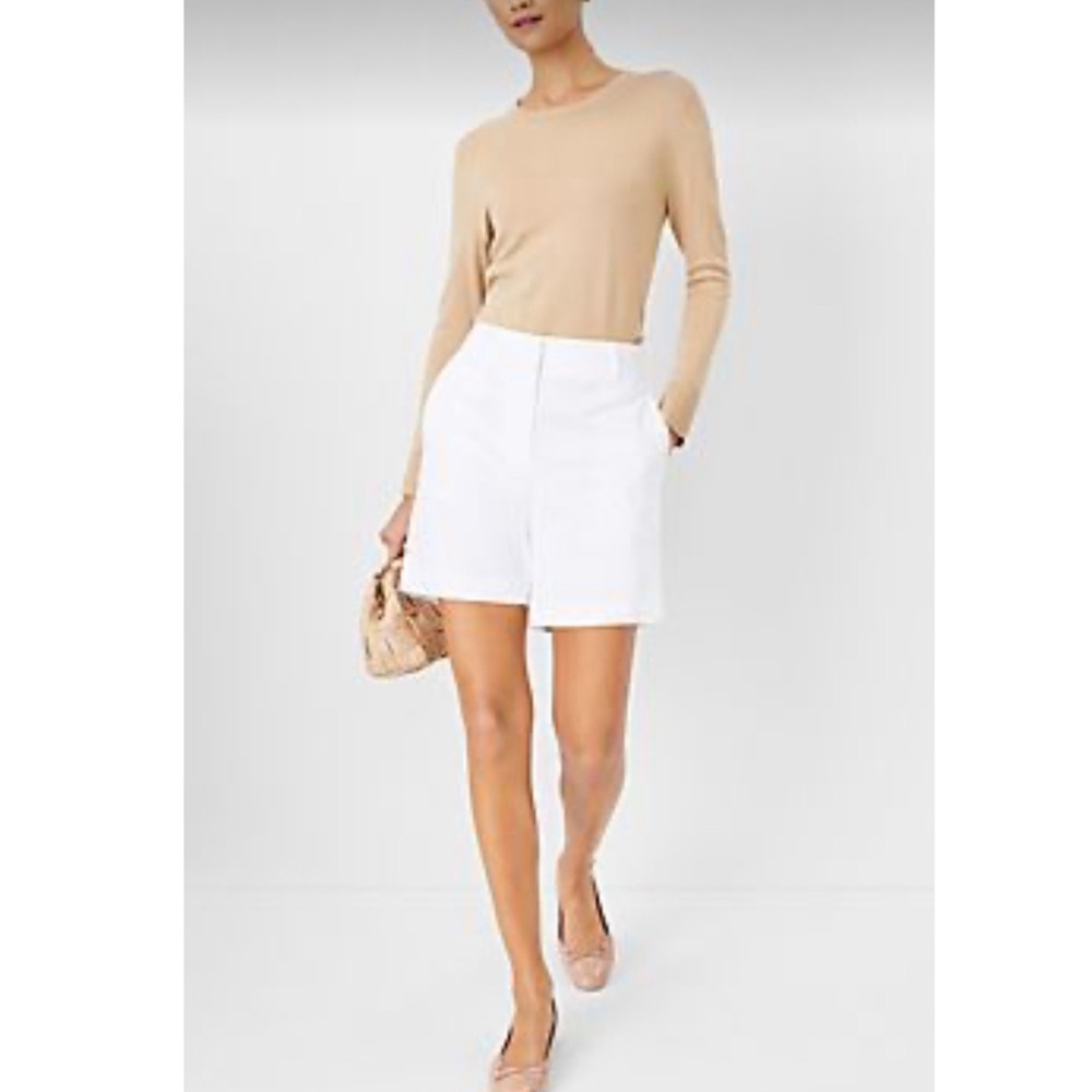 Shorts 🫐 White Pleated Belted Dress Large NWT